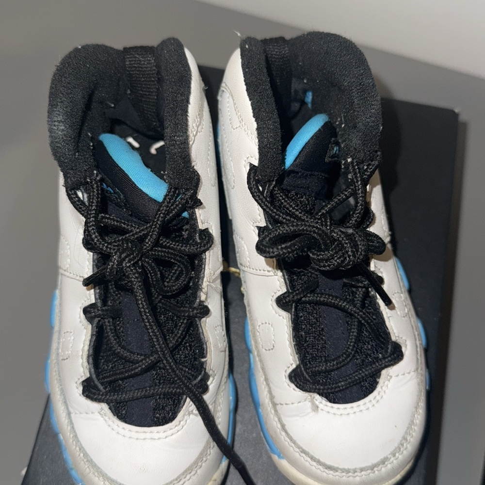 100% Authentic Toddler Jordans Size 9C Comes With Original Box . Used ONCE . - Picture 3 of 4
